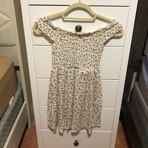 WHITE FLORAL OFF THE SHOULDER DRESS